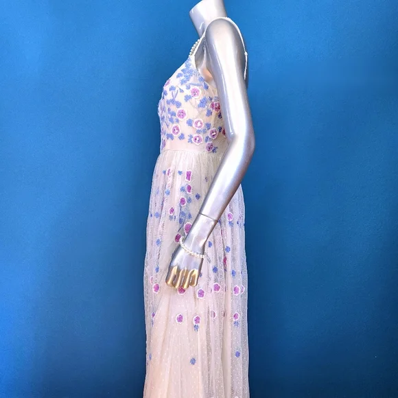 🆕️🪻MAYA DELUXE Floral Embroidered Maxi Dress w/ Sequin Embellishments // (NWT)